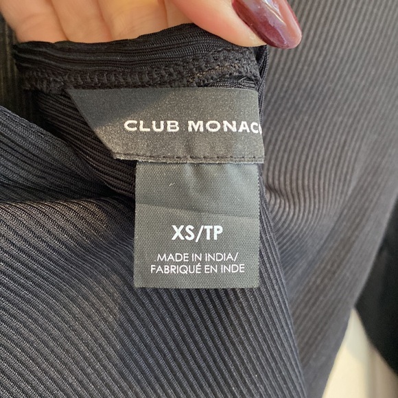 Club Monaco black top. Drop back - Picture 4 of 4